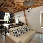 Beau Duplex T3 Au Mont-dore Avec Parking, Pres Des Thermes - Fr-1-608-151 * Le Mont-Dore